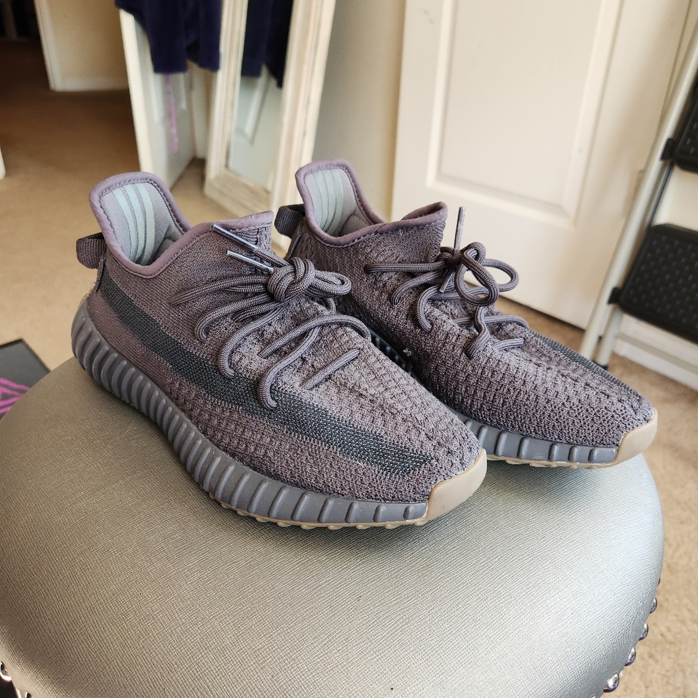2020 Yeezy Boost 350 V2 'Cinder Non-Reflective' sneakers